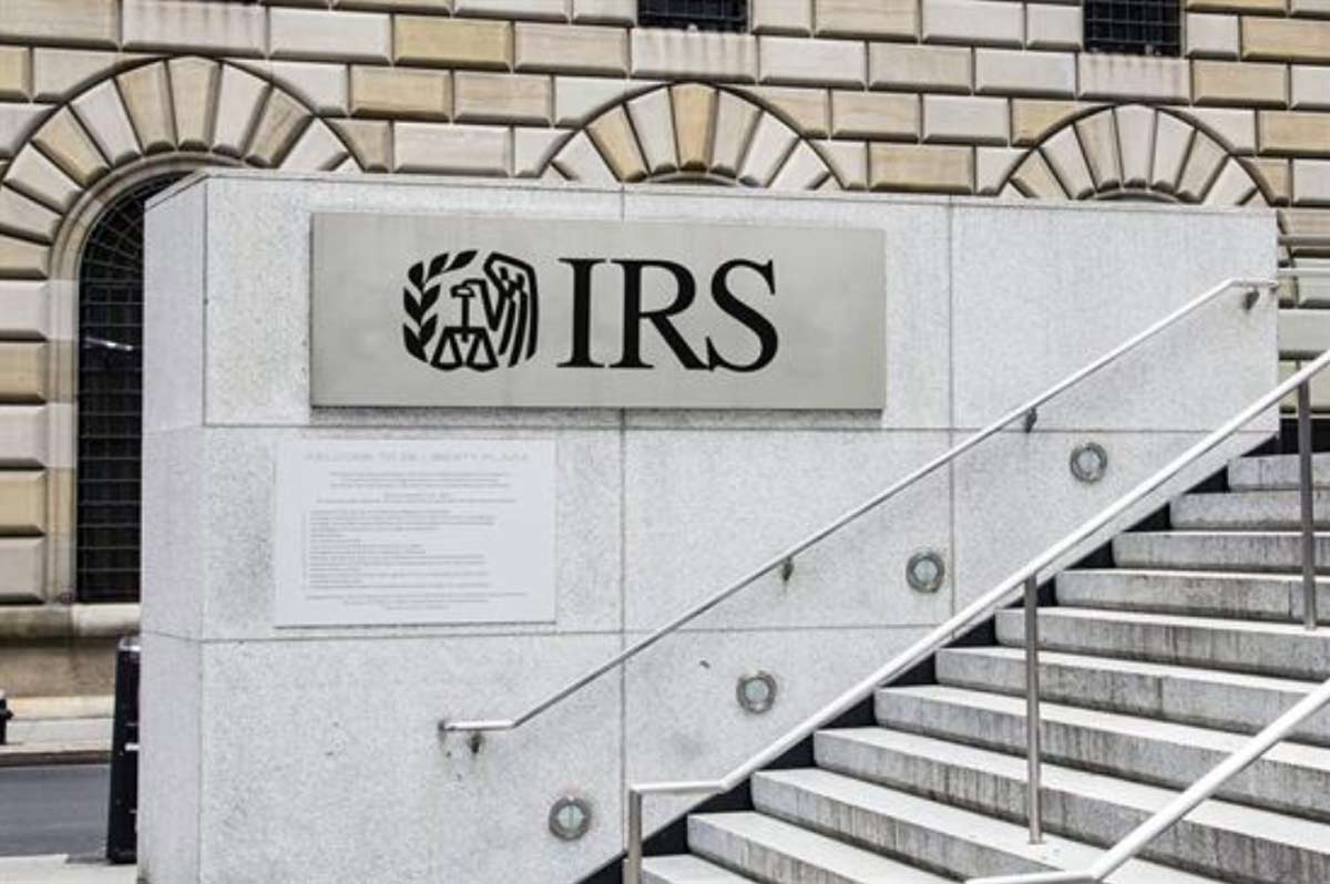 IRS headquarters building in Washington, D.C. with modern glass and stone exterior